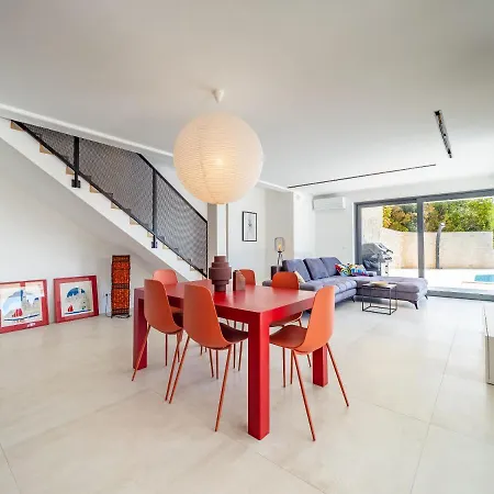 House Greta ריסיקה